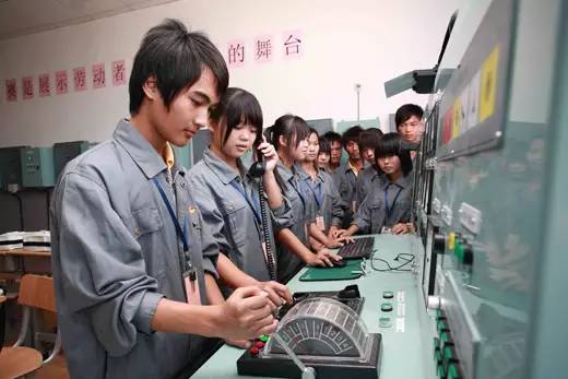 乐疯了完整视频,乐疯了小品完整版