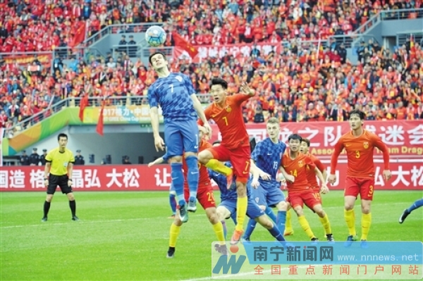 采访广西球迷对国足的看法,南宁国足