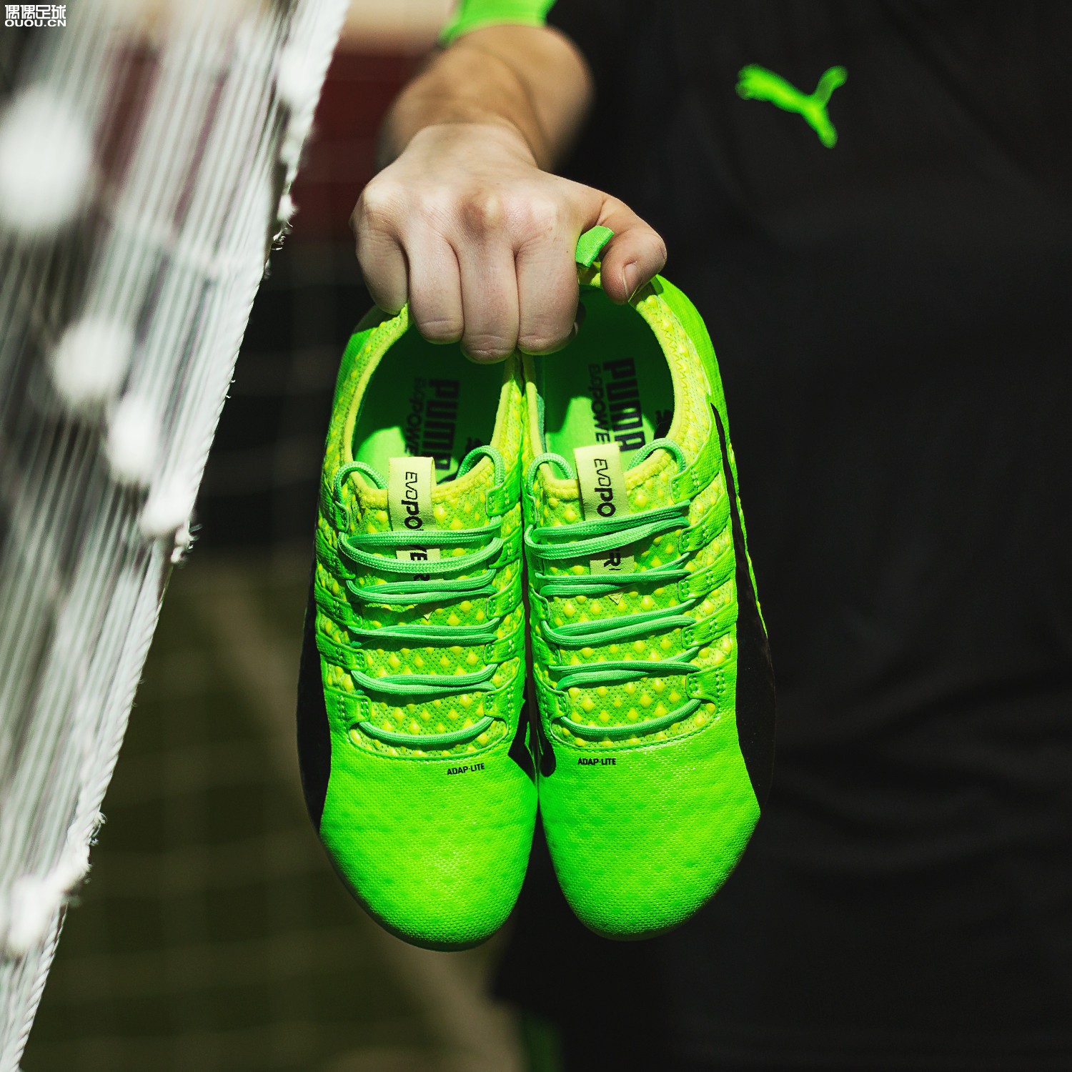 puma彪马新款白色,puma发布futureinhale限量足球鞋