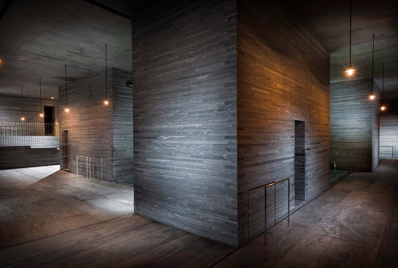 3座普利兹克奖杯，4位世界级建筑大师，一同跑到瑞士乡下建了座可以泡温泉的酒店，要不要一起？