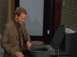 从八戒到厕纸，伦敦男装周的设计灵感会不会来的太奇葩？！