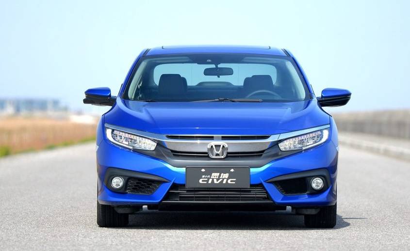 标致408和雷凌双擎哪个好,卡罗拉双擎和标致408选哪款