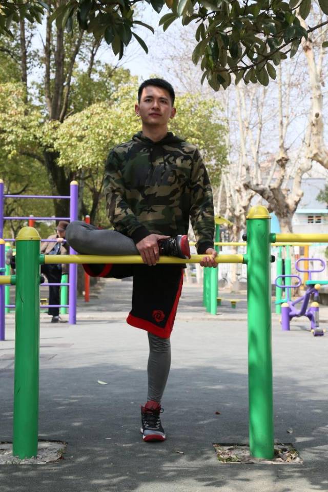 跑后正确拉伸动作教程避免粗腿,如何短跑后拉伸