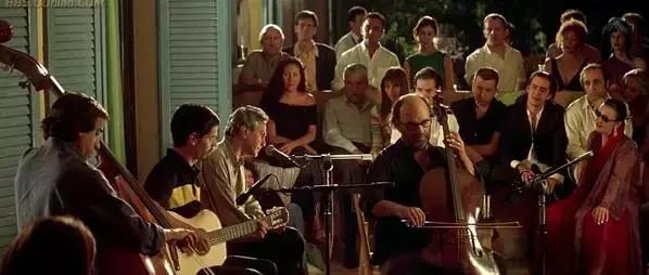 这部影片告诉你什么叫做不离不弃至死不休的爱！