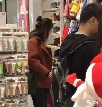 别再笑国产牌子土鳖了，《鬼怪》都在买名创优品