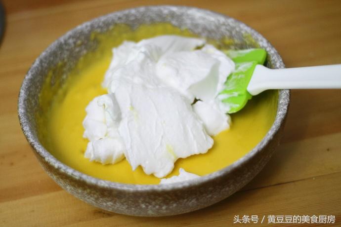 自己制作生日蛋糕最简单的方法,简单的自制生日蛋糕的做法