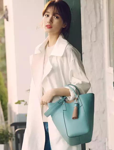 鬼怪剧终，那些美貌的包包却让女王完全停不下来种草