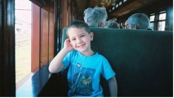 “我是一名变性女人，无下限提问，现在开始”