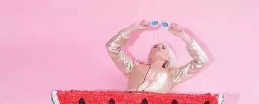 只要钱到位就什么都好了,只要钱到位什么都做