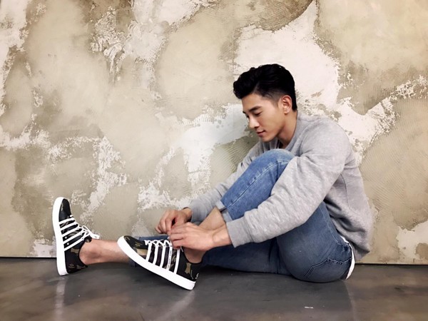 刘德华坠马前后,刘德华坠马是开刀还是保守治疗