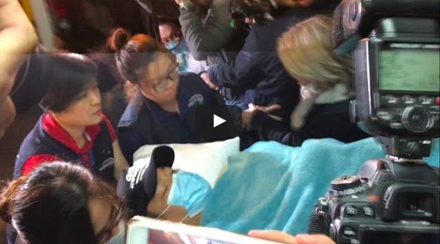 刘德华坠马前后,刘德华坠马是开刀还是保守治疗