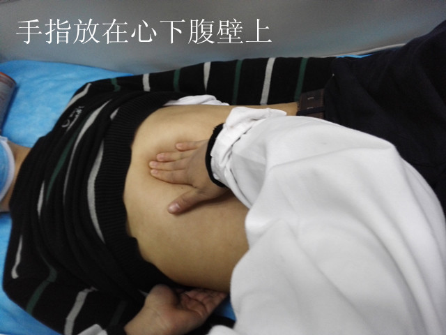 胃里老是有气胀的是什么原因,胃里感觉塞是怎么回事