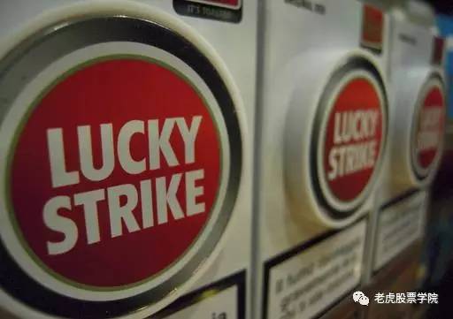 抽了这么多年的烟才知道能解愁,抽了这么多烟终于遇到喜欢的人了