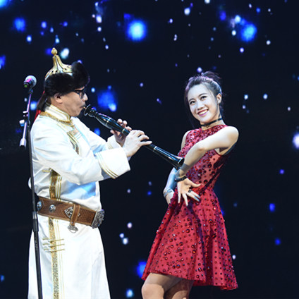 胡笳声声冲霄汉,胡笳演唱