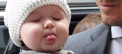 孩子牙不齐嘴一直歪怎么办,如何解决孩子爱吐口水