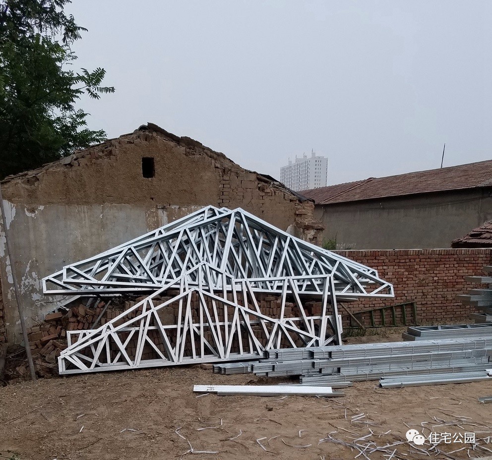 他花25万城郊盖栋轻钢房为何却羡煞了100万城市买楼的发小？