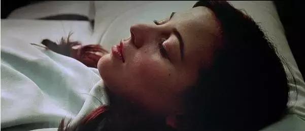 这部影片告诉你什么叫做不离不弃至死不休的爱！