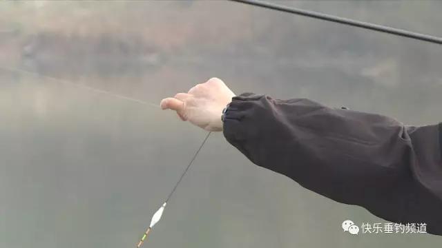 矶钓竿自动调漂线组绑法,朝天钩的绑法和调漂技巧