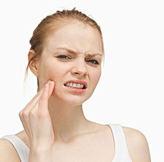 中药热敷局部对白癜风有疗效吗,治疗白斑的中药可以泡脚吗