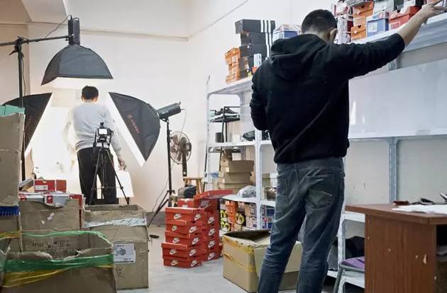 莆田老板终于揭开假鞋内幕,莆田鬼市真假鞋