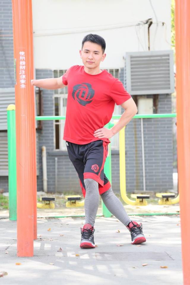 跑后正确拉伸动作教程避免粗腿,如何短跑后拉伸