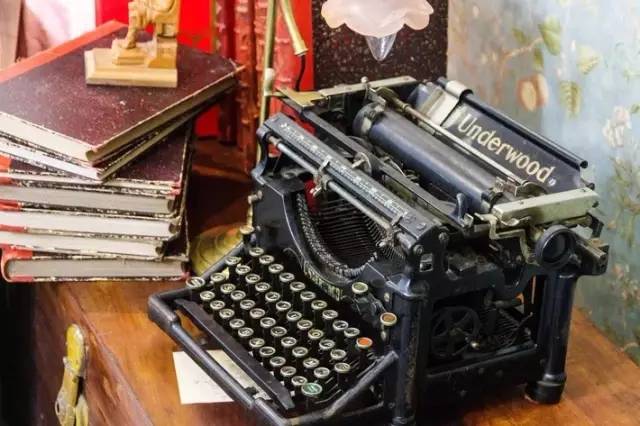 甲之蜜糖乙之霜英文,甲之蜜糖乙之砒霜翻译