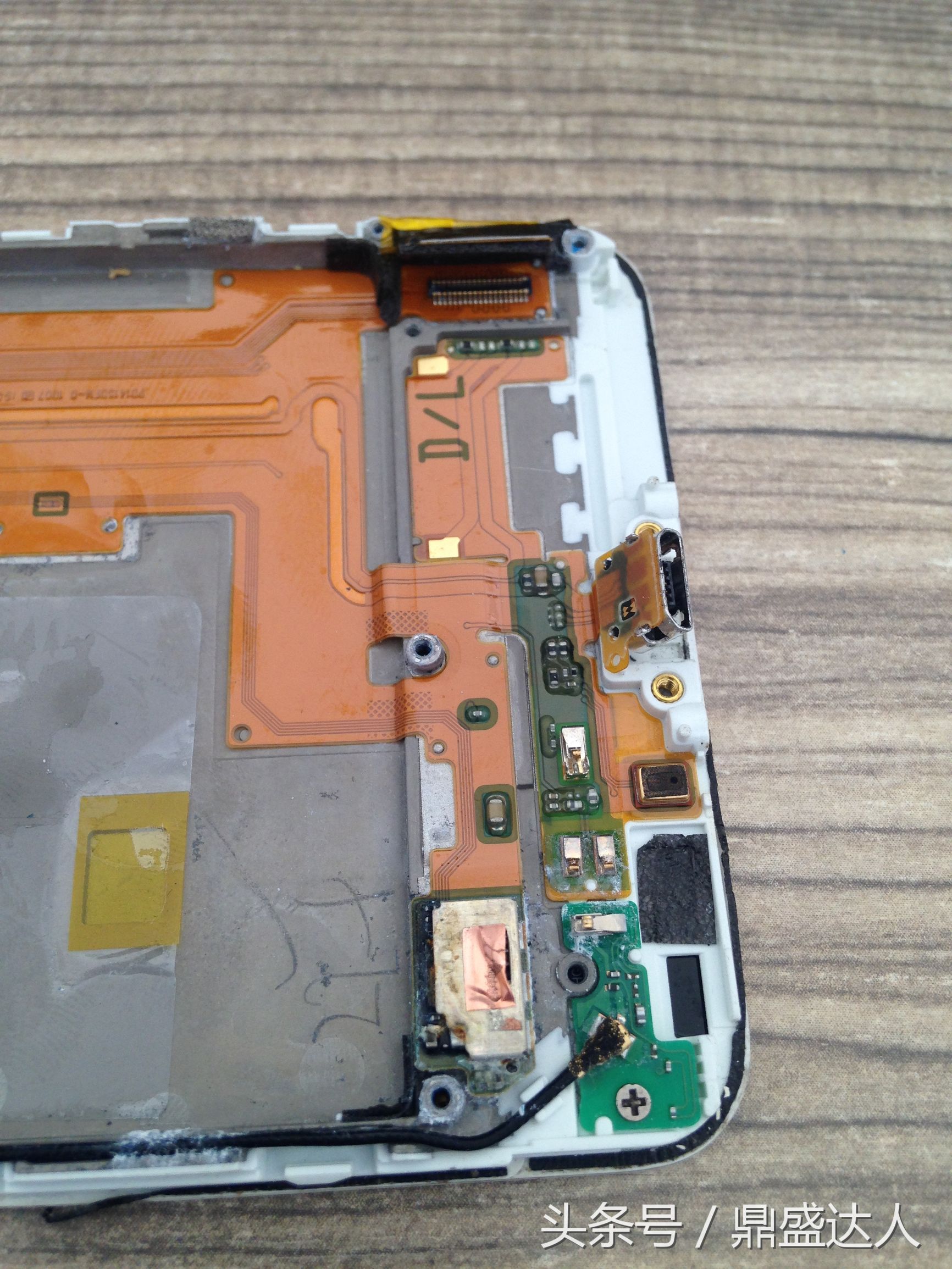 如何拆手机后盖vivox6a,拆vivox6d手机壳