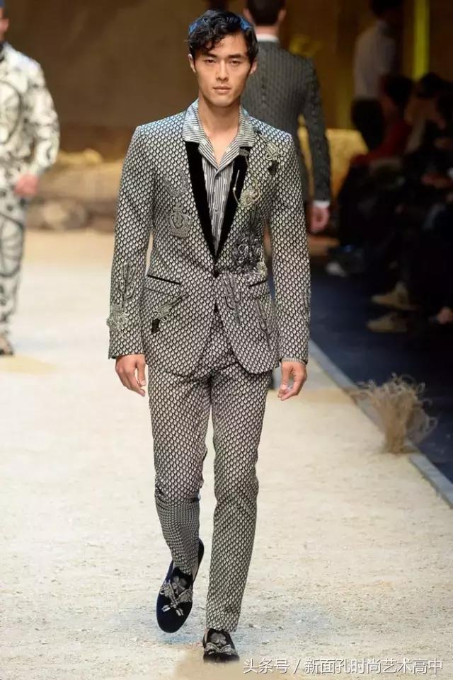 涓浗妯＄壒璧电韬珮 (涓浗妯＄壒璧电韬珮澶氬皯)