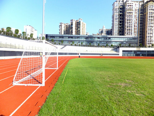 深圳宝安24小时足球场,深圳宝安体育场草皮