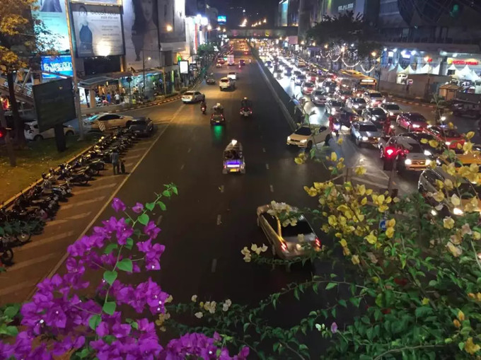 泰国曼谷芭提雅华欣7天自由行 (泰国华欣与芭提雅是一个地方吗)