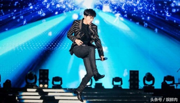 张杰王俊凯跨年,王俊凯鹿晗张杰