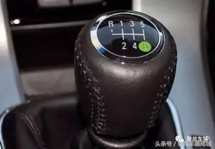 2014款卡罗拉手动挡车怎么挂倒挡,不同车挂倒挡技巧视频