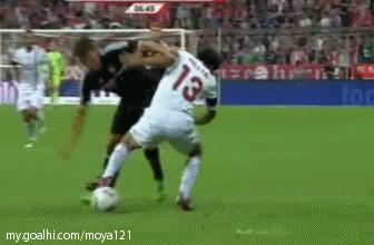 足坛史上十大令人震惊瞬间,盘点足坛五个无法复制的瞬间