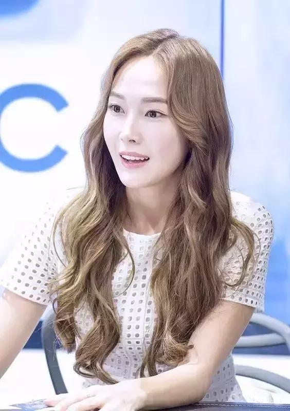 中国人到底适不适合染发,年轻人染发好还是不染发好