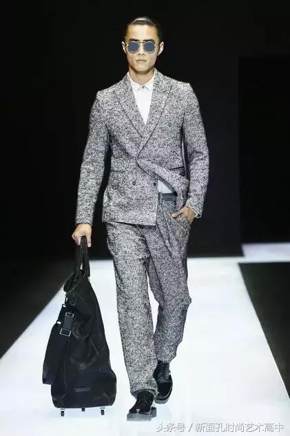 涓浗妯＄壒璧电韬珮 (涓浗妯＄壒璧电韬珮澶氬皯)