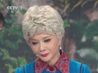 别人争抢上央视春晚，他却屡屡推辞，婉拒背后竟是一份浓浓的爱