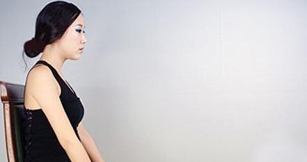 适合办公室减肥的简单动作,办公室减肥简单动作瘦手臂