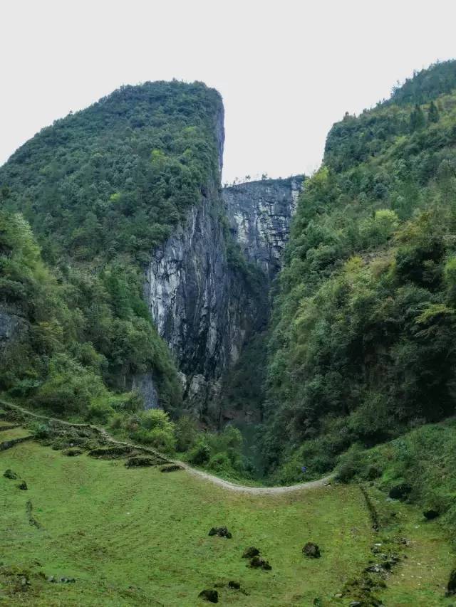宜昌三峡恩施神农架武当山旅游团,宜昌三峡恩施