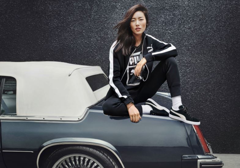 白色小腿袜休闲风穿搭,白色短袜搭运动鞋