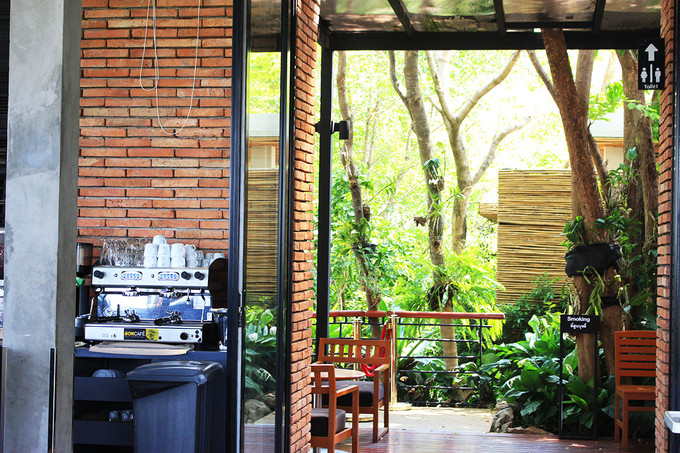 泰国曼谷芭提雅华欣7天自由行 (泰国华欣与芭提雅是一个地方吗)