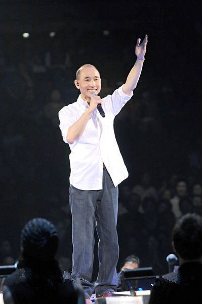 丈夫唱《一生所爱》至今经典，妻子是民国军阀孙女，夫妻一生传奇