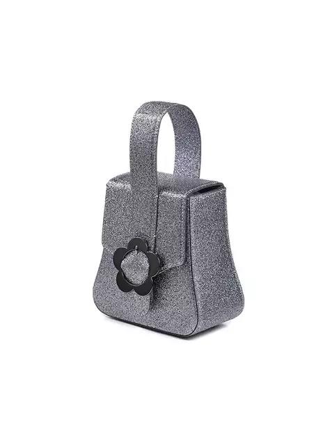 鬼怪剧终，那些美貌的包包却让女王完全停不下来种草