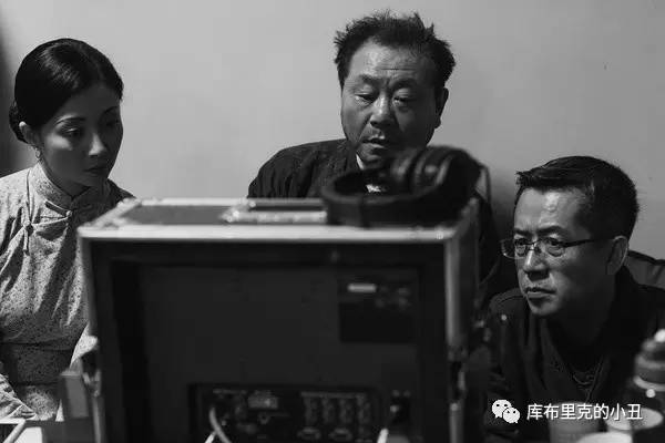 你们这些喜剧艺人，正经演起戏来，也能如此精彩