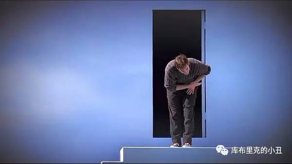 你们这些喜剧艺人，正经演起戏来，也能如此精彩