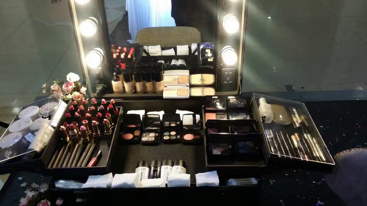 圣罗兰口红流言试色,圣罗兰口红未来市场