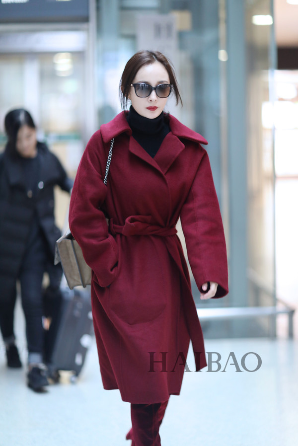 杨幂带货女王街拍,杨幂时尚街拍视频