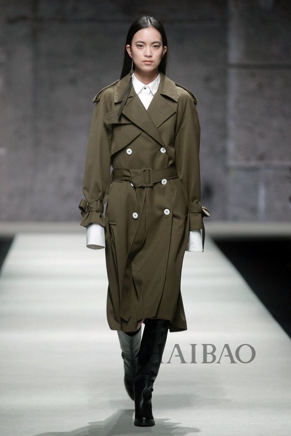 杨幂带货女王街拍,杨幂时尚街拍视频