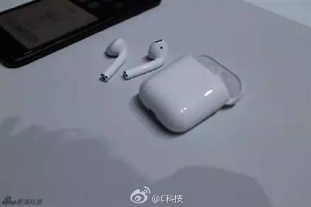 鑻规灉绉嬪鍙戝竷鏂版鑰虫満鐖嗘枡,鑻规灉杩欐鍙戝竷鏂版鑰虫満浜嗗悧