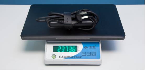 雷蛇灵刃152060测评,雷蛇买灵刃14还是灵刃15