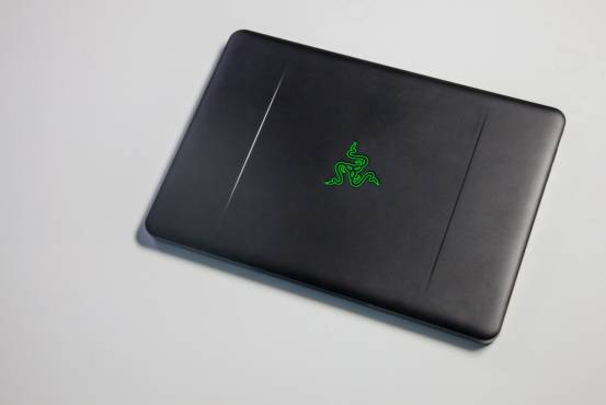 雷蛇灵刃152060测评,雷蛇买灵刃14还是灵刃15